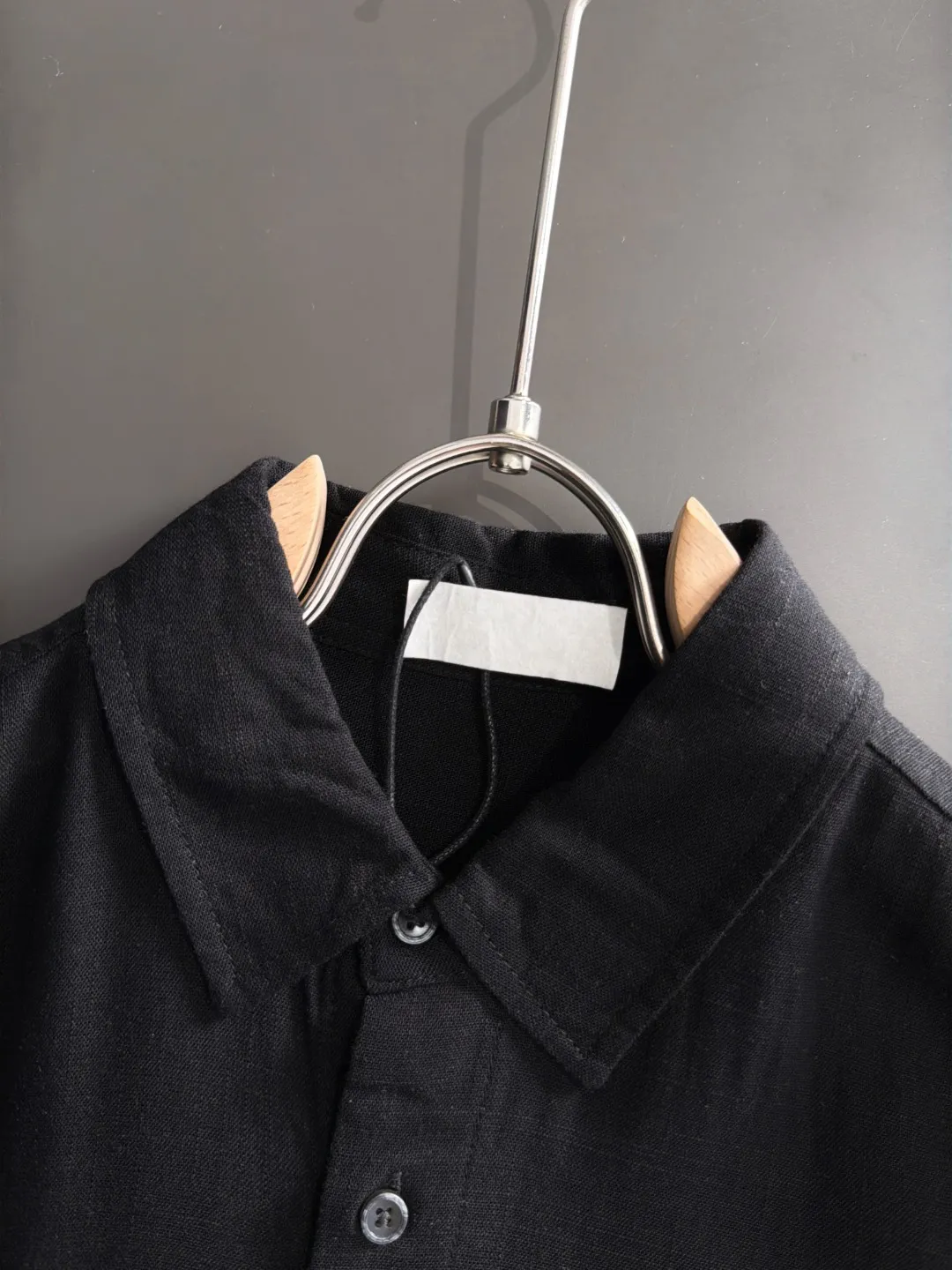 Next day shipping High Quality LP 2041 Fall/Winter New Arrival Men's Long T. Continuation of the Classic Lao Qianfeng casual long T. This polo shirt is made of original counter knitted cotton fabric and linen, with a timeless design that can transcend fashion trends. Classic style, the brand LOGO is three-dimensional and unique, making the whole thing more detailed. Fitted version, fabric, comfortable, skin-friendly, breathable, very practical for daily commuting and leisure. Highly recommended. Size: M-3XL. Please state your height and weight when placing an order.